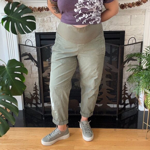 Old Navy Maternity Olive Pants size - Large - Picture 6 of 12
